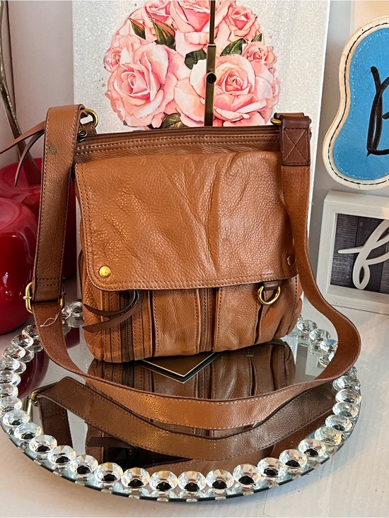 Fossil Handbags - Fossil vintage Brown pebble Leather multiple components Crossbody Bag